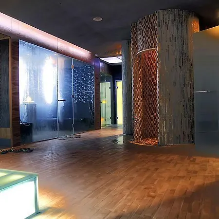 Marine Exclusive 科沃布热格